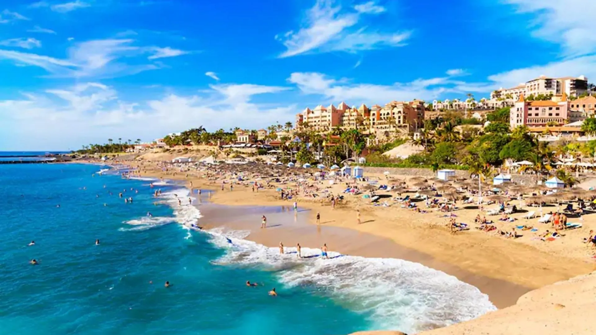 Appartamento Primo Piano Con Vista Piscina E Parziale Vista Mare 아데제